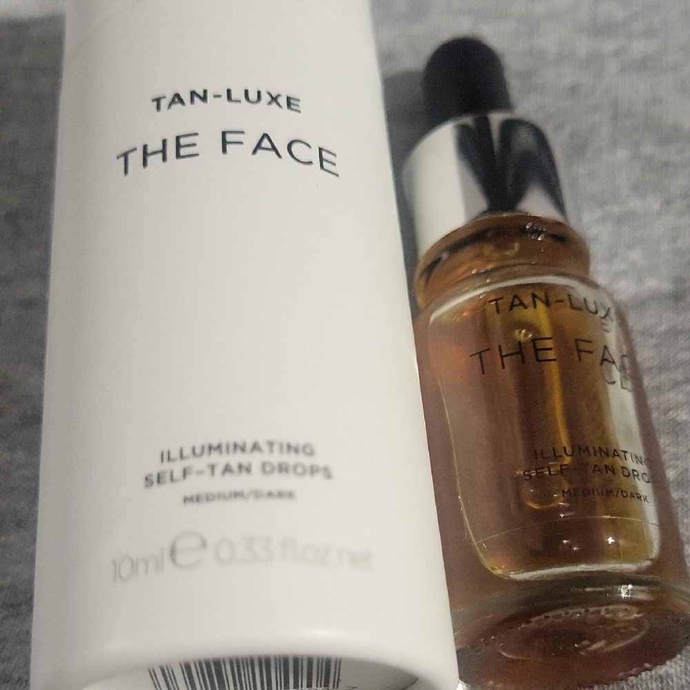Tan-Luxe The Face Illuminating Self-Tan Drops - White and Brown - Picture 2 of 2